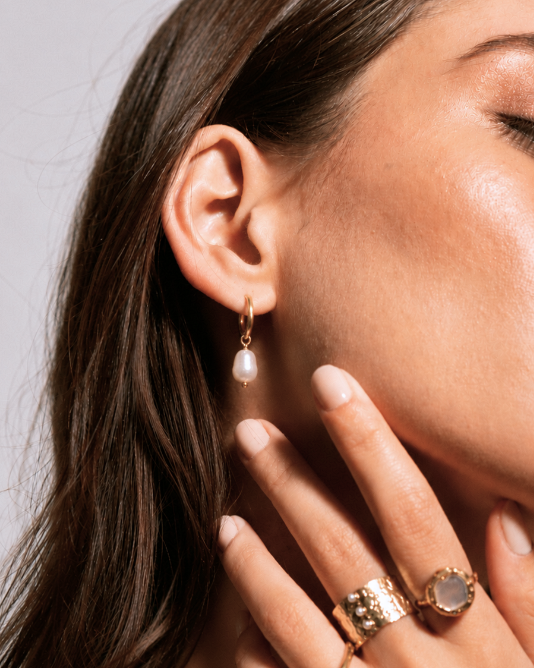 Boucles d'oreilles Créoles Dorées à Perle